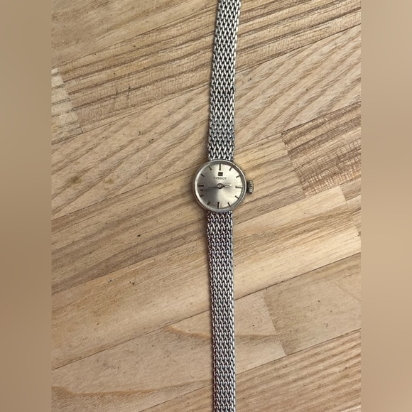 Tissot Ladies Vintage Mechanical Watch Gold Filled Bracelet Gold Plated Bezel - Picture 6 of 14